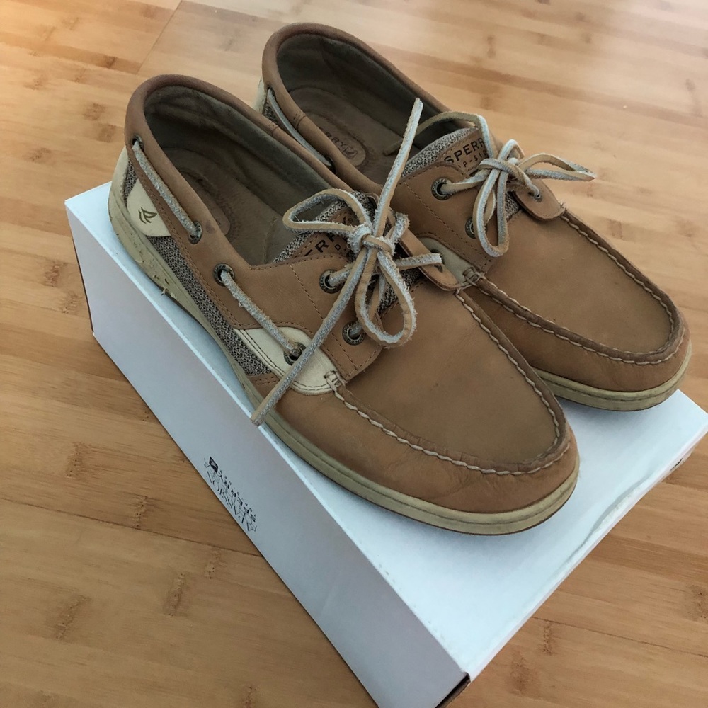 women sperry boat shoes 9.5